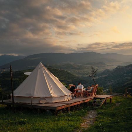 Alereks Mountain Camping Tumanyan Екстериор снимка
